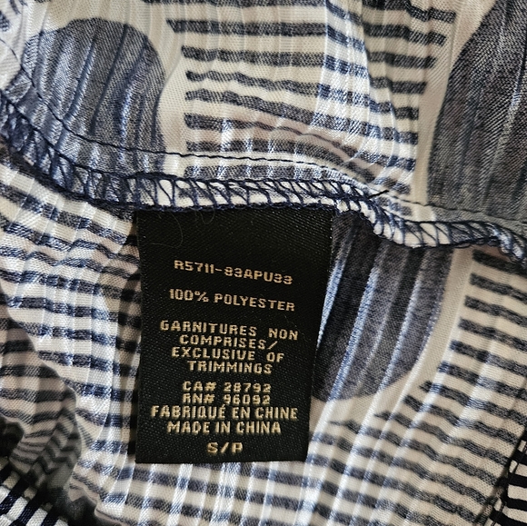 Super fun! Navy, polka dot blouse. - Picture 8 of 9